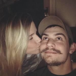 Meet your Posher, Cory